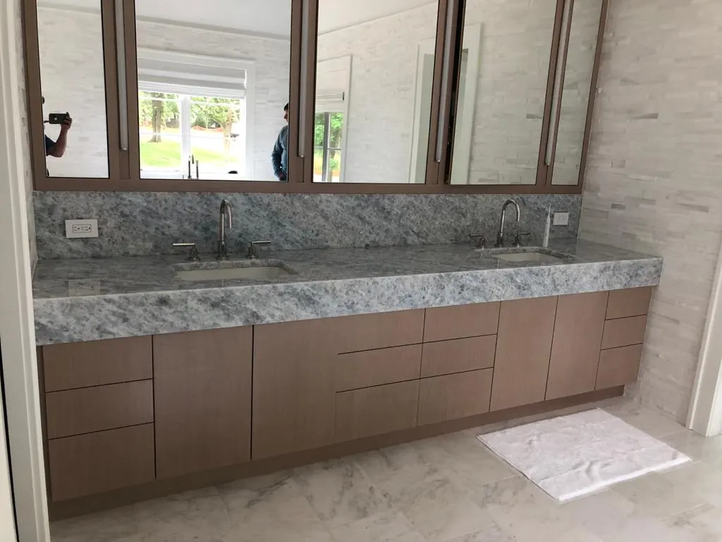 Double vanity with a stone top